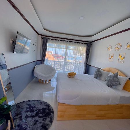 Baan Tipsukon Bed and Breakfast Koh Larn Exteriör bild