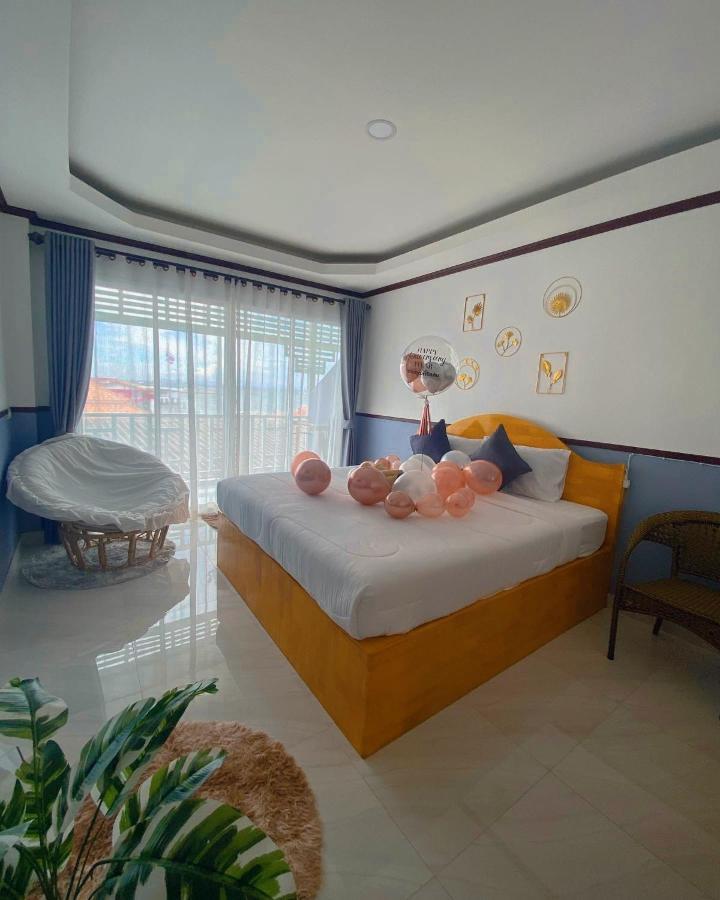 Baan Tipsukon Bed and Breakfast Koh Larn Exteriör bild
