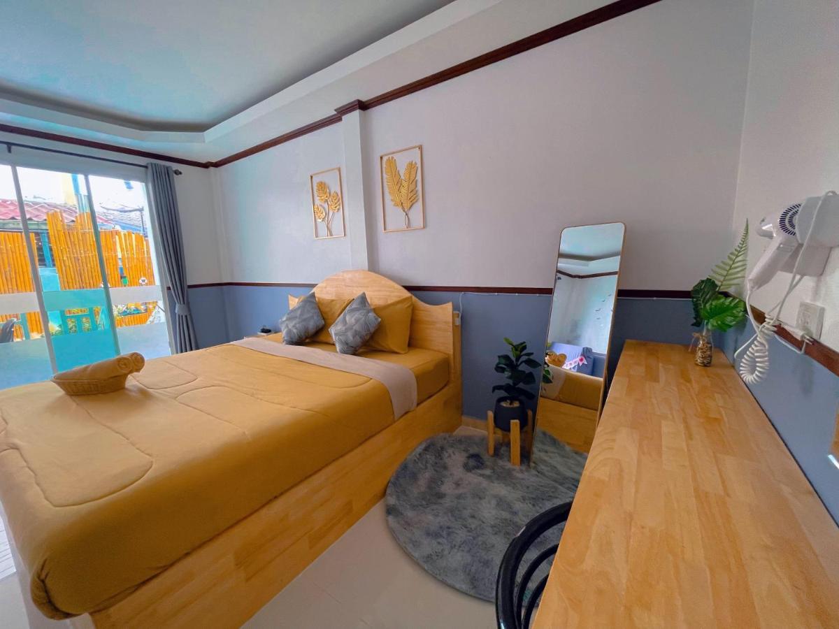Baan Tipsukon Bed and Breakfast Koh Larn Exteriör bild