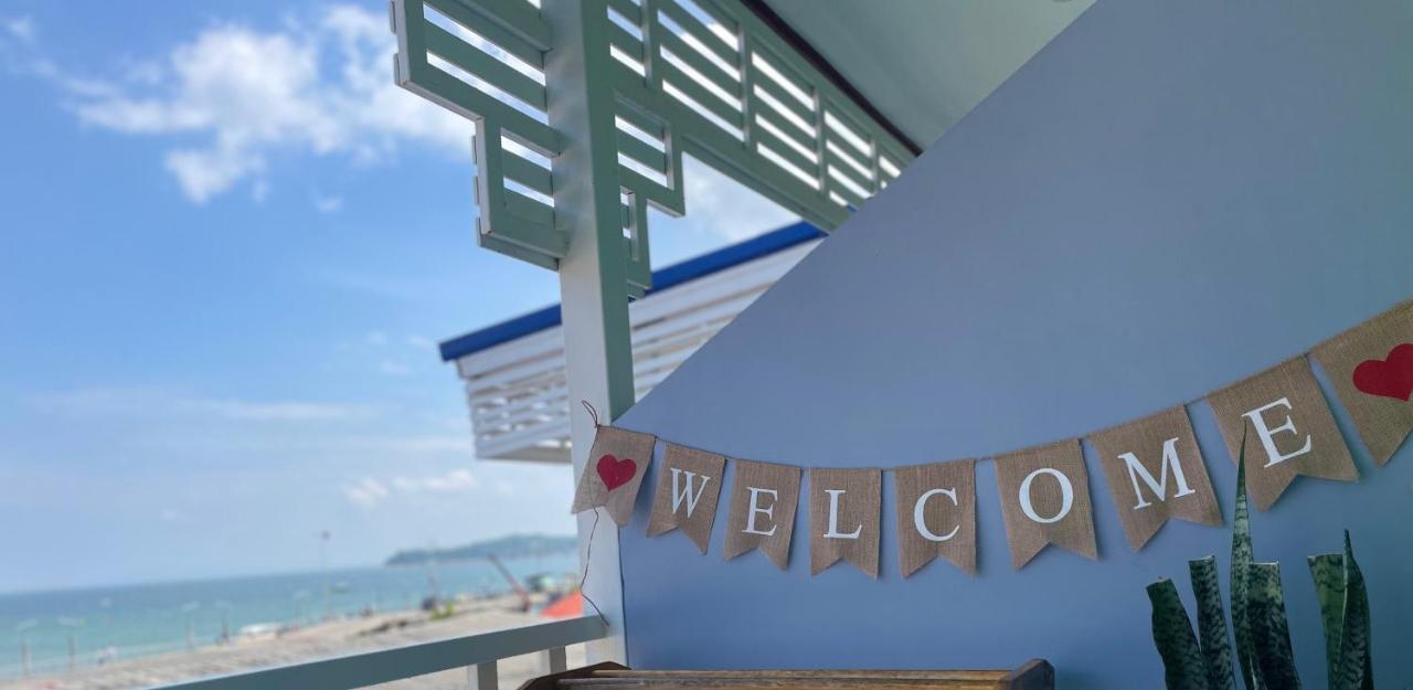 Baan Tipsukon Bed and Breakfast Koh Larn Exteriör bild